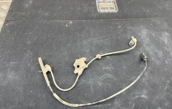Toyota Auris E180 ABS brake wheel speed sensor 8954302061