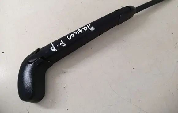 Jaguar F-Pace Rear wiper blade arm 0886M2