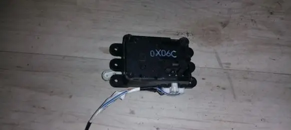 Mazda 323 F Air flap motor/actuator 0x06c