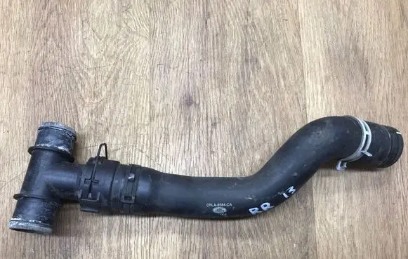 Land Rover Range Rover L405 Engine coolant pipe/hose CPLA8584CA