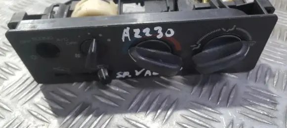Mitsubishi Space Wagon Climate control unit
