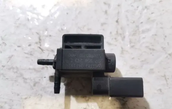 Audi A6 S6 C6 4F Vacuum valve 37906283C