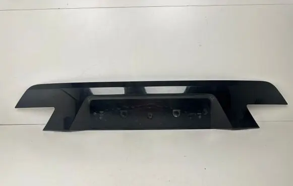 BMW 7 E65 E66 Tailgate trim 7133637 72758411