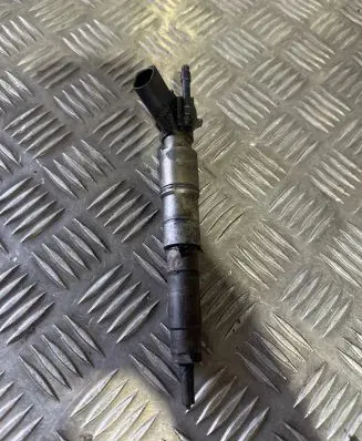 BMW 5 E60 E61 Fuel injector 0445115048 7792721