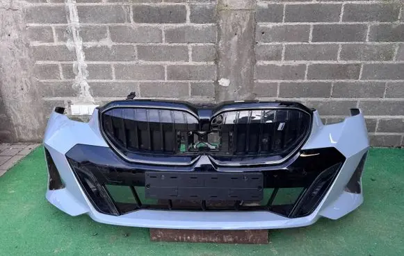 BMW 5 G60 G61 Front bumper 
