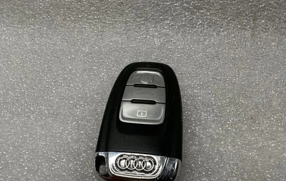 Audi A4 S4 B8 8K Ignition key/card 8T0959754D H60007219S