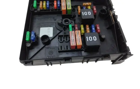 Skoda Yeti (5L) Fuse module 1K0937118 1K0937125D 1341330272