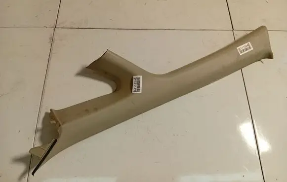 Nissan Tiida C11 (C) pillar trim 