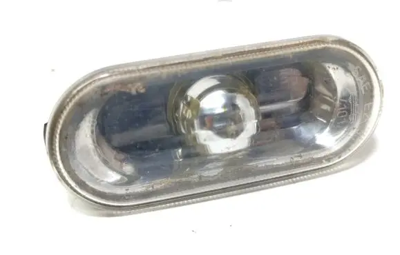 Front fender indicator light