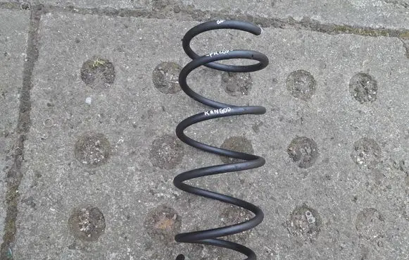 Renault Kangoo I Front coil spring 