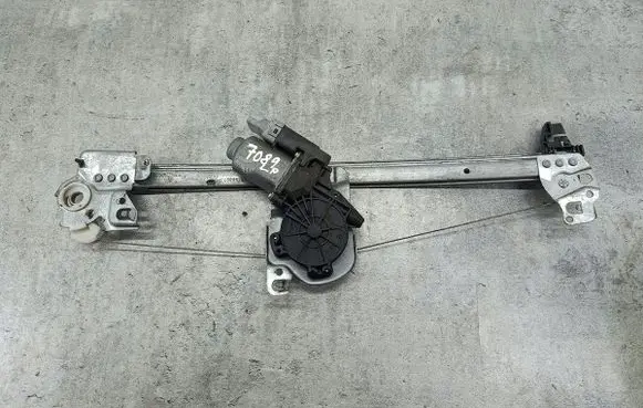 Citroen C3 Front door window regulator with motor 96827