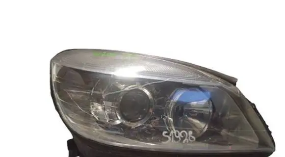 Mercedes-Benz C W204 Headlight/headlamp A2048208661