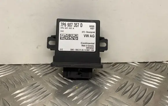 Volkswagen Golf VII Light module LCM 7P6907357D 7P6907357A