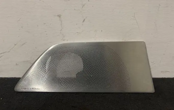 BMW 7 G11 G12 Dash center speaker trim cover 9399979
