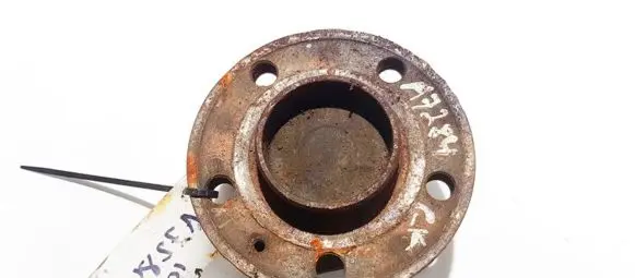 Volvo S80 Rear wheel hub