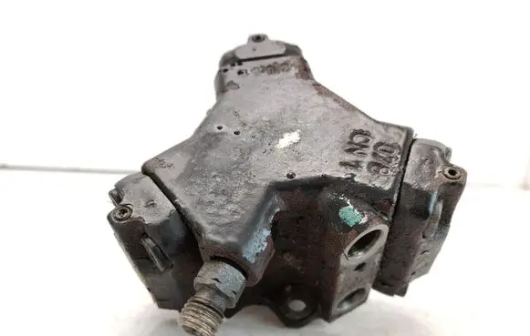 Fuel injection high pressure pump
