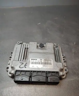 Renault Trafic II (X83) Engine control unit/module 0281017065