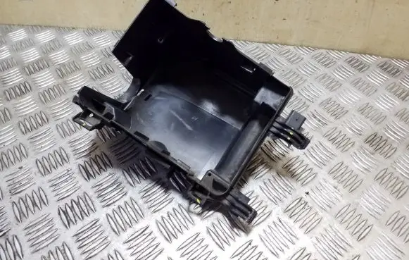 Peugeot 308 Fuse box set 9804681980