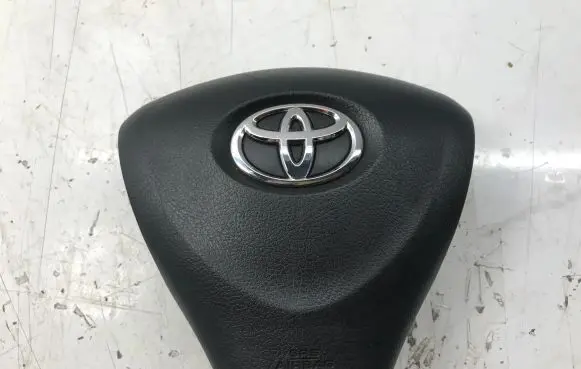 Toyota Auris 150 Steering wheel airbag 4513002290B0 6062481