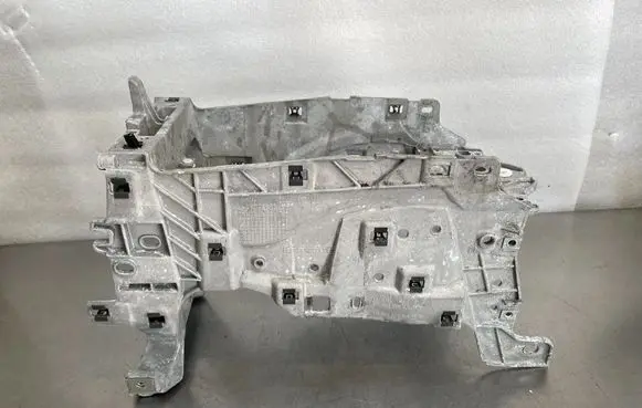 Porsche Taycan 9J1 Engine mount bracket 9J1858404 9J1863239 9J1863240