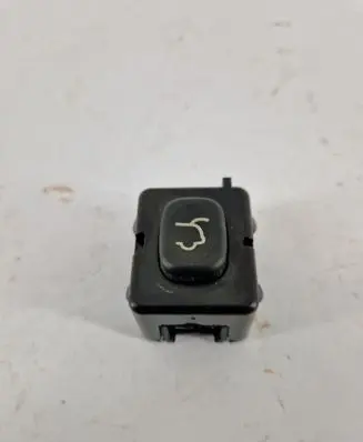 Jeep Cherokee Tailgate opening switch 04602751AA