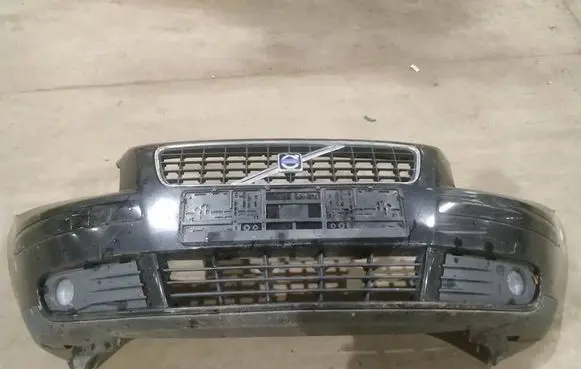 Volvo S40 Front bumper juodas