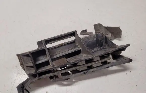 Peugeot 307 Front bumper mounting bracket 9643074480