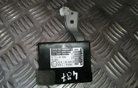 Toyota Avensis T270 Immobilizer control unit/module 8978005050