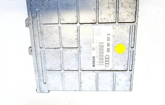 Audi A4 S4 B5 8D Engine control unit/module 0261203554 8d0907557b