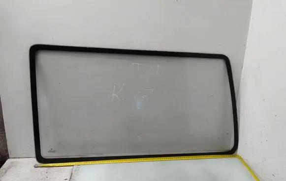 Volkswagen Transporter - Caravelle T4 Rear side window 43R001025