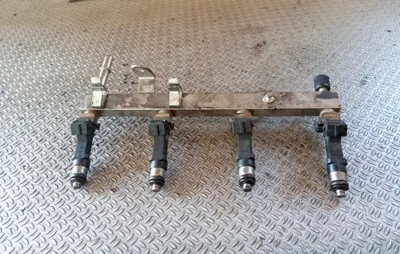 Opel Astra J Fuel injectors set 55565971 0280151247