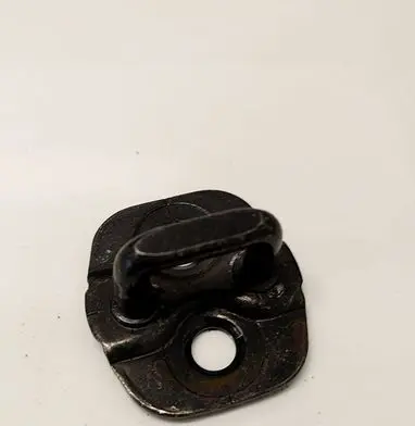 Nissan Note (E11) Front door lock loop/hook striker