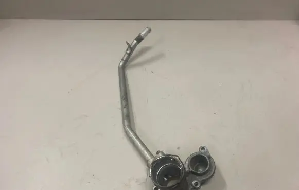 Mercedes-Benz C W204 Engine coolant pipe/hose A2712001356 15408108
