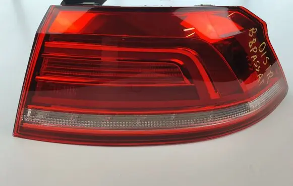 Volkswagen PASSAT B8 Rear/tail lights 3G5945312