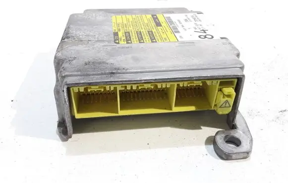 Toyota Avensis T250 Airbag control unit/module 8917005121 215767102