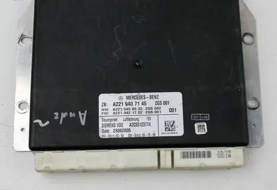 Mercedes-Benz S W221 Air suspension control unit module (rear) A2215407145