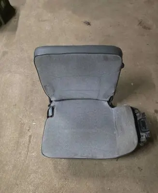 Mitsubishi Pajero Rear seat 