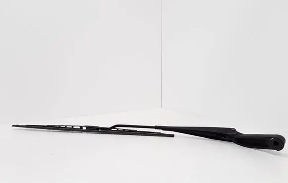 Ford Mondeo Mk III Front wiper blade arm 1S7117526AB