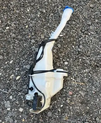 Hyundai Kona II Windshield washer fluid reservoir/tank 98610HF100