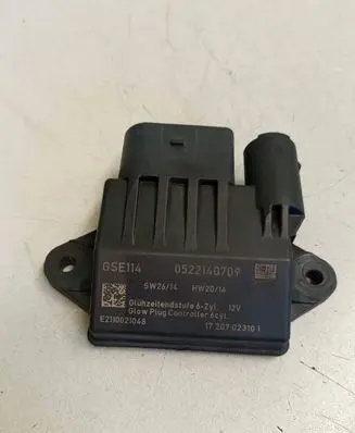 Glow plug pre-heat relay
