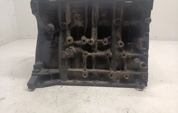 BMW 1 E81 E87 Engine block 7786664