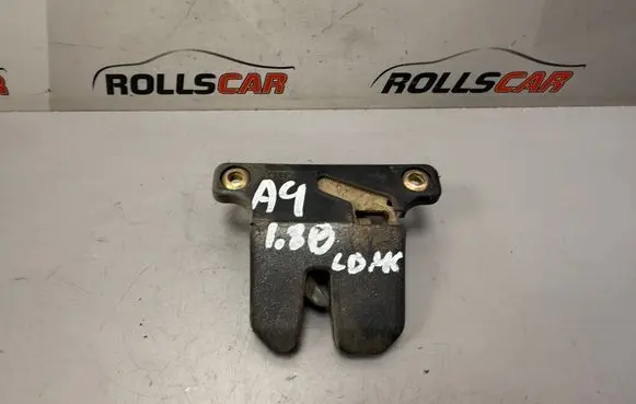 Audi A4 S4 B5 8D Tailgate/trunk/boot lock/catch/latch 8D5827505