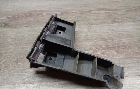 Volvo XC70 Rear bumper mounting bracket 30678651