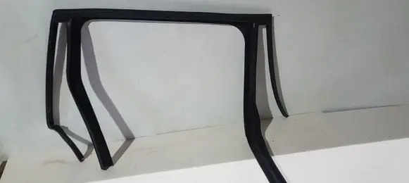 Volvo XC60 Rubber seal rear door window/glass 31352215