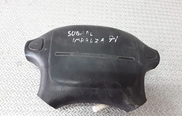 Subaru Impreza I Steering wheel airbag
