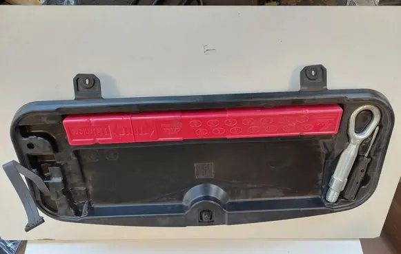 BMW 5 F10 F11 Tool box 6788803
