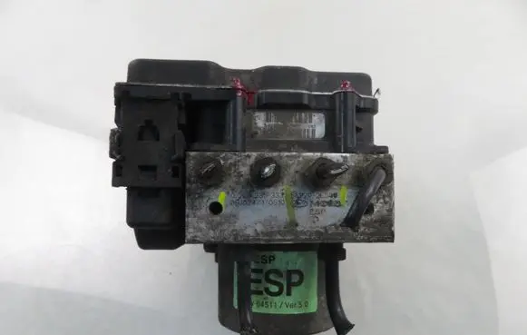 Hyundai i30 ABS Pump 589202L500 0265950695 0265235333