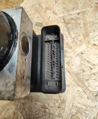 Volkswagen Polo IV 9N3 ABS Pump 6Q0907379E