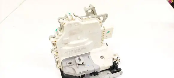 Audi A5 8T 8F Rear door lock 8k0839016c