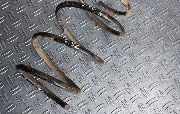 BMW 3 E46 Front coil spring